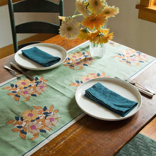 Dia Table Runner